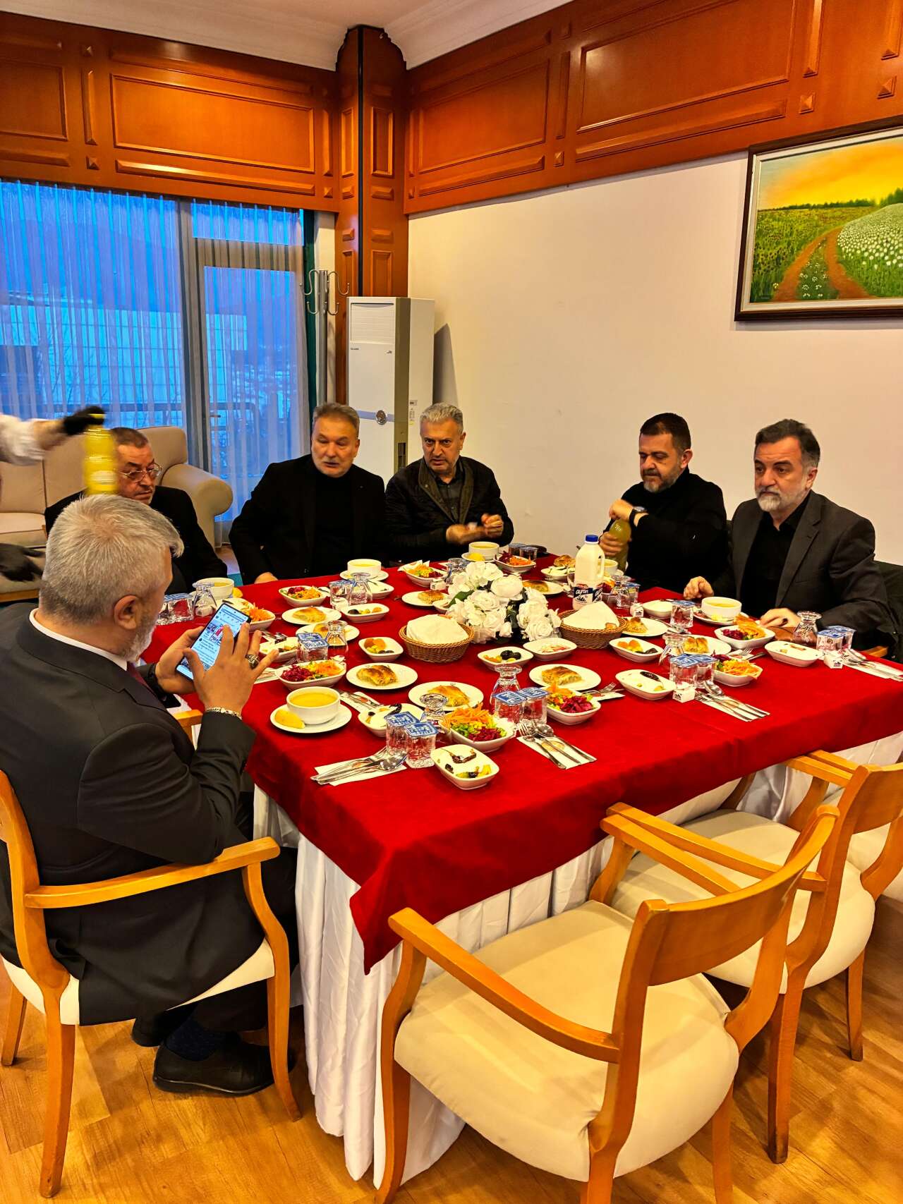 EMŞAV’dan Görkemli İftar Yemeği 13